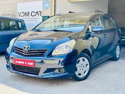 Usado Toyota Verso Active 132 CV (97 kW) 2009 Azul Monovolumen