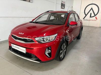 Rojo Usado 2022 Kia Stonic SUV | 14.900 € (Precio justo)