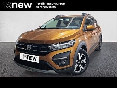 Usado Dacia Sandero Comfort 91 CV (66 kW) 2022 Naranja Berlina