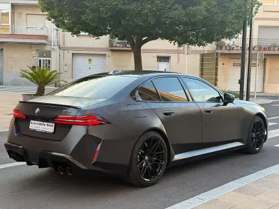 Usado BMW M5 Competition Edition 727 CV (534 kW) 2025 Gris / plata Berlina