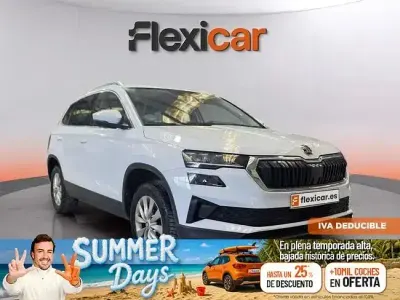 Usado Skoda Karoq Ambition 150 CV (110 kW) 2023 Blanco SUV