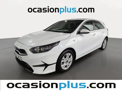 Blanco Usado 2023 Kia Ceed Utilitario | 14.455 € (Buen precio)