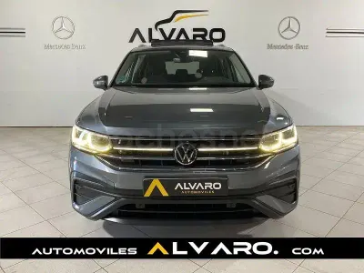 Usado VW Tiguan Allspace Life 150 CV (110 kW) 2022 Gris / plata SUV