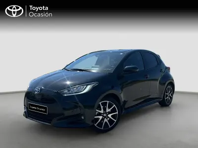 Usado Toyota Yaris Style 116 CV (85 kW) 2022 Negro Utilitario