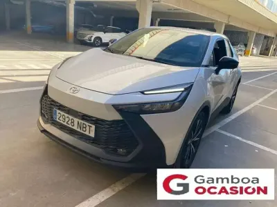 Usado Toyota C-HR Advance 141 CV (103 kW) 2025 Blanco SUV