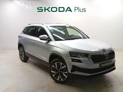 Gris plata Usado 2024 Skoda Karoq SUV | 28.790 € (Un poco caro)
