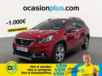 Usado Peugeot 2008 Allure 120 CV (88 kW) 2017 Rojo SUV