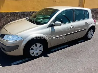 Usado Renault Mégane Extreme 105 CV (77 kW) 2006 Beige Berlina