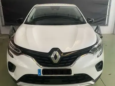 Begagnad Renault Captur Evolution 91 HK (66 kW) 2023 Vit SUV