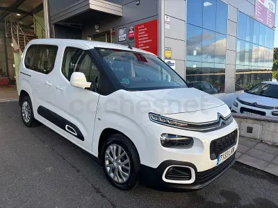 Usado Citroën Berlingo Feel 102 CV (75 kW) 2020 Blanco Monovolumen