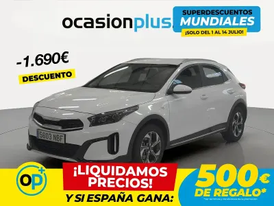 Usado Kia XCeed 100 CV (73 kW) 2025 Blanco SUV