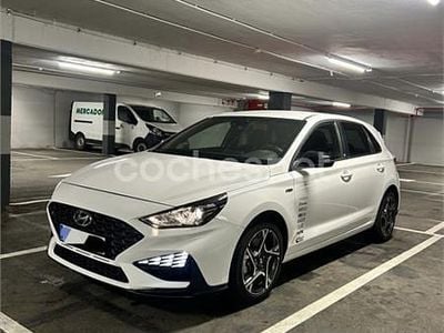 Usado Hyundai i30 N Line 120 CV (88 kW) 2024 Blanco Berlina