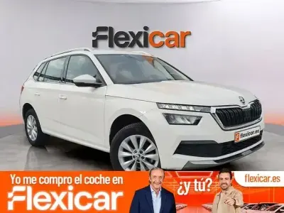 Usado Skoda Kamiq Ambition 110 CV (80 kW) 2021 Blanco SUV