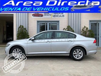 Usado VW Passat 150 CV (110 kW) 2021 Gris / plata Berlina