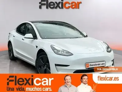 Używany Tesla Model 3 RWD 208 kW (283 KM) 2023 Biały Sedan/Limuzyna
