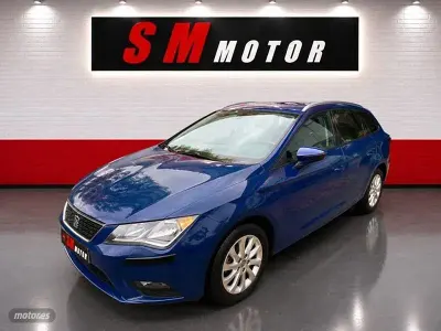 Usado Seat Leon ST Style 110 CV (80 kW) 2016 Azul Familiar