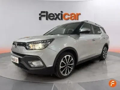 Usado SsangYong XLV Limited 115 CV (84 kW) 2017 Gris SUV