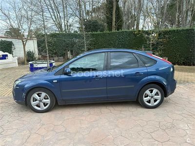 Usado Ford Focus Trend 115 CV (84 kW) 2007 Azul Berlina
