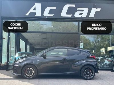 Usado Toyota Yaris 261 CV (191 kW) 2022 Negro Utilitario
