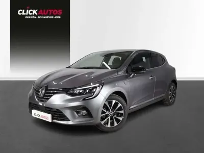 Usado Renault Clio Techno 91 CV (66 kW) 2023 Gris Utilitario