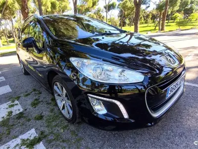 Usado Peugeot 308 SW Family 112 CV (82 kW) 2013 Negro Familiar
