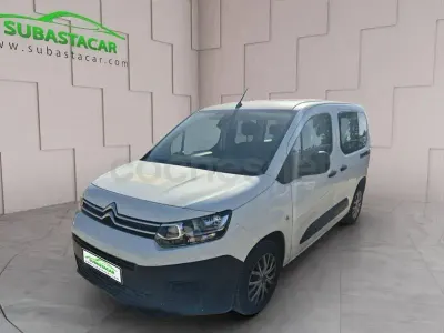 Usado Citroën e-Berlingo Live 102 CV (75 kW) 2021 Blanco Monovolumen