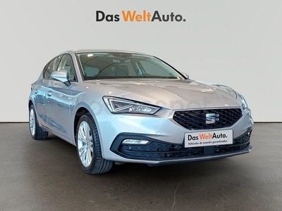 Usado Seat Leon Style 150 CV (110 kW) 2024 Gris / plata Berlina