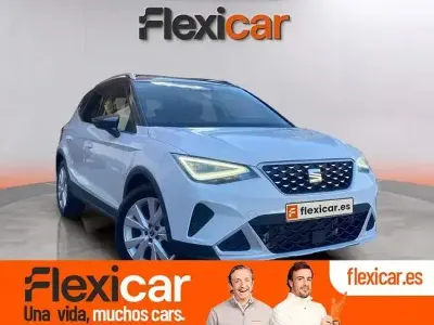 Usado Seat Arona Xperience 110 CV (80 kW) 2022 Blanco SUV