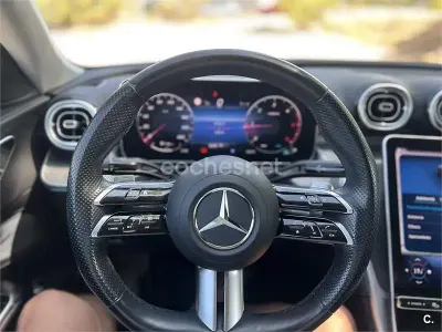 Usado Mercedes C220 200 CV (147 kW) 2023 Negro Berlina