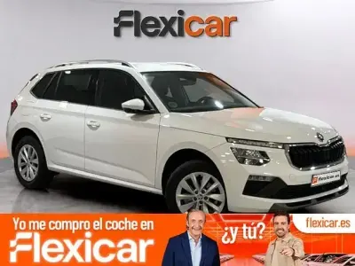Usado Skoda Kamiq Selection 115 CV (84 kW) 2024 Blanco SUV