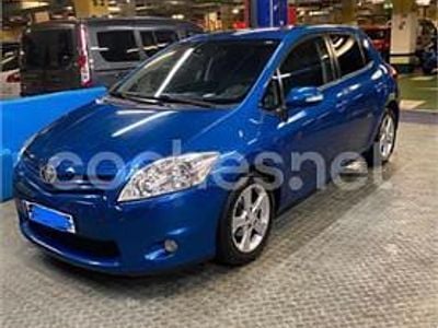 Usado Toyota Auris 90 CV (66 kW) 2010 Blanco Utilitario