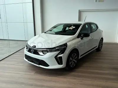 Nuevo Mitsubishi Colt Motion 100 CV (73 kW) 2026 Blanco Utilitario