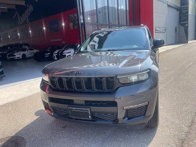 Usado Jeep Grand Cherokee Summit 381 CV (280 kW) 2023 Gris / plata SUV