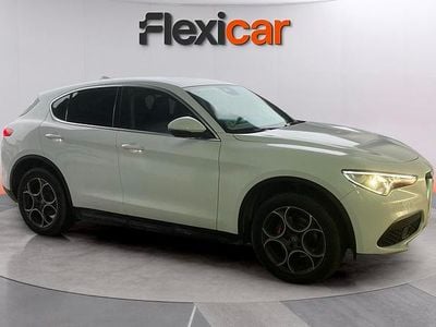 Usado Alfa Romeo Stelvio Executive 280 CV (205 kW) 2017 Blanco SUV