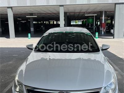 Usado VW Passat 143 CV (105 kW) 2010 Blanco Berlina