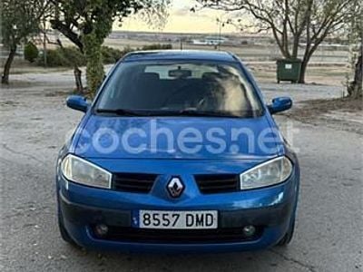Azul Usado 2005 Renault Mégane II Dynamique Berlina | 2200 € (Precio justo)