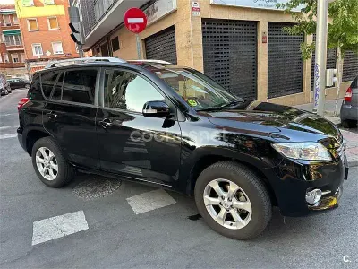 Usado Toyota RAV4 Advance 124 CV (91 kW) 2012 Negro SUV