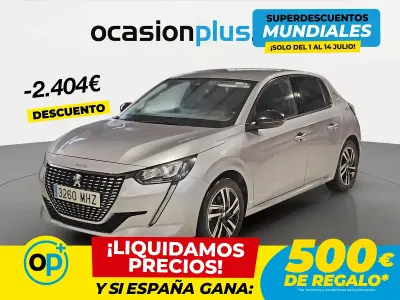 Usado Peugeot 208 Allure 100 CV (73 kW) 2023 Gris Utilitario