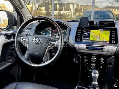 Usado Toyota Land Cruiser 204 CV (150 kW) 2021 Gris / plata SUV