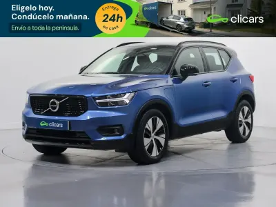 Käytetty Volvo XC40 R-Design 211 HP (155 kW) 2020 Sininen Katumaasturi