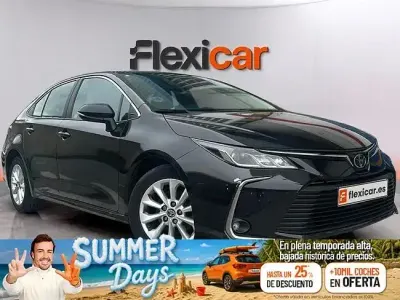 Usado Toyota Corolla 125 CV (91 kW) 2023 Negro Berlina