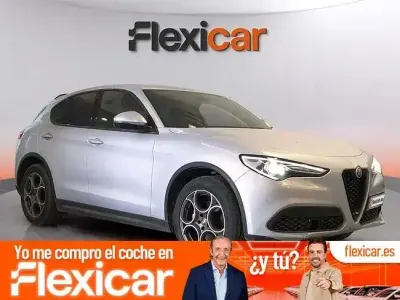 Usado Alfa Romeo Stelvio Sprint 200 CV (147 kW) 2022 Gris SUV