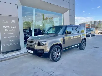 Usado Land Rover Defender SE Dynamic 249 CV (183 kW) 2025 Marrón SUV