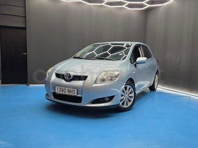 Usado Toyota Auris 90 CV (66 kW) 2008 Azul Utilitario
