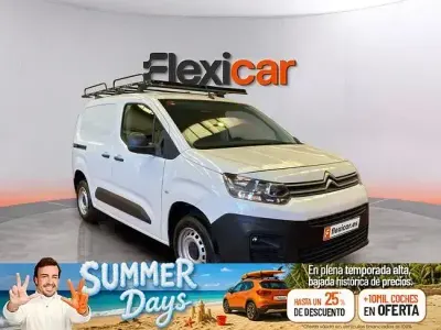Usado Citroën Berlingo Live 102 CV (75 kW) 2022 Blanco Monovolumen