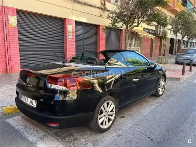 Usado Renault Mégane Cabriolet Dynamique 110 CV (80 kW) 2011 Negro Descapotable