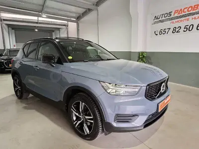 Usado Volvo XC40 R-Design 150 CV (110 kW) 2020 Azul SUV