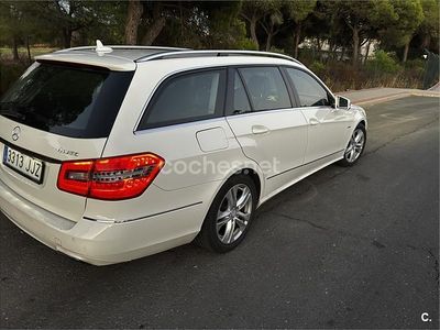 Blanco Usado 2012 Mercedes E350 Avantgarde Familiar | 10.500 €