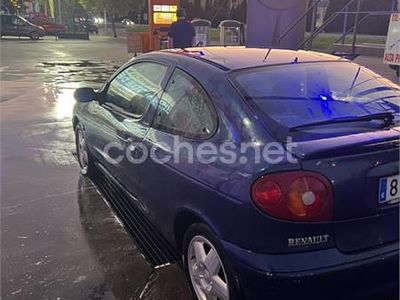 Azul Usado 1999 Renault Mégane Coupé Coupe | 1640 €