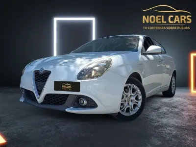 Usado Alfa Romeo Giulietta Super 120 CV (88 kW) 2019 Blanco Utilitario